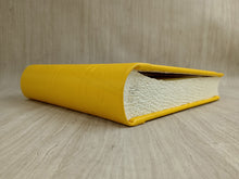 Carica l'immagine nel visualizzatore di Gallery, Leather Bound Keepsake Album Handmade in Italy Personalizable with Thermal Vinyl by Giovelli Design