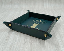 Carica l'immagine nel visualizzatore di Gallery, picture of an elegant catchall tray by Giovelli Design