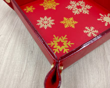 Carica l'immagine nel visualizzatore di Gallery, particular of a winter themed red catchall by Giovelli Design