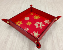 Carica l'immagine nel visualizzatore di Gallery, top-grain leather with gold termic vynil by Giovelli Design