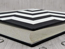 Carica l'immagine nel visualizzatore di Gallery, mosaic leather wedding album by Giovelli Design