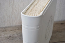 Carica l'immagine nel visualizzatore di Gallery, spine of a wonderful leather album by Giovelli Design