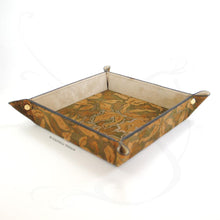 Carica l'immagine nel visualizzatore di Gallery, beige green brown suede leather pocket emptier by Giovelli Design