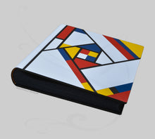 Carica l'immagine nel visualizzatore di Gallery, Exceptional Patchwork Leather Photo Album by Giovelli Design