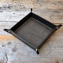 Carica l'immagine nel visualizzatore di Gallery, Fancy Leather Valet Tray Scratched Grey Catchall by Giovelli Design