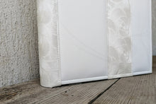 Carica l'immagine nel visualizzatore di Gallery, first communion photographic book by Giovelli Design