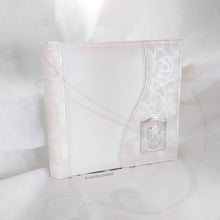 Carica l'immagine nel visualizzatore di Gallery, fancy white non leather scrapbook by giovelli design