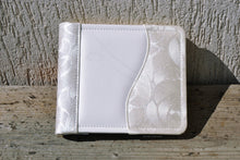Load image into Gallery viewer, elegant and traditional white non leather photo album by Giovelli Design
