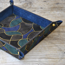 Carica l'immagine nel visualizzatore di Gallery, Stylish Suede Leather Pocket Emptier Blue Green Brown and Black Catchall by Giovelli Design
