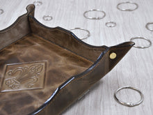 Carica l'immagine nel visualizzatore di Gallery, valet tray for classical-modern interior design by Giovelli Design