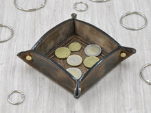 Carica l'immagine nel visualizzatore di Gallery, little leather coin tray by Giovelli Design