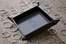 Carica l'immagine nel visualizzatore di Gallery, wonderful italian leather valet tray with monogram by Giovelli Design