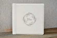 Carica l'immagine nel visualizzatore di Gallery, very light cream white wedding leather bound book by Giovelli Design