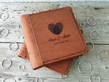 Carica l&#39;immagine nel visualizzatore di Gallery, personalizable little photobooks with love fingerprint by Giovelli Design
