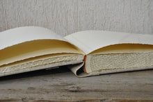 Carica l&#39;immagine nel visualizzatore di Gallery, opened album with white pages by Giovelli Design

