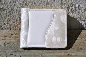 elegant and traditional white non leather photo album by Giovelli Design