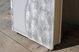 enchanting white italian hand made album for photos by Giovelli Design